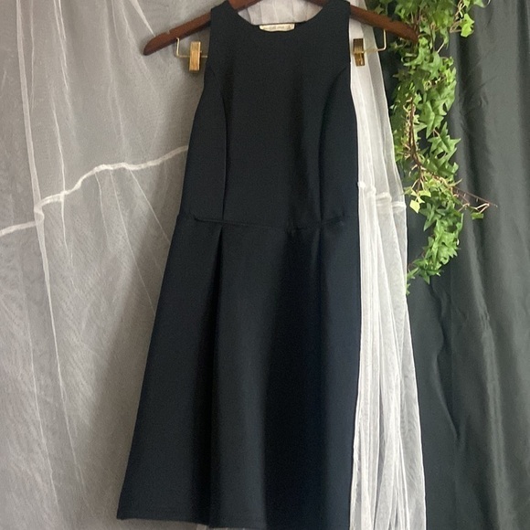 Abercrombie & Fitch Black Dress with Cutouts​ - Picture 5 of 11